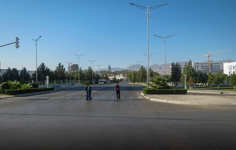 В Туркменистане закрыто движение между регионами