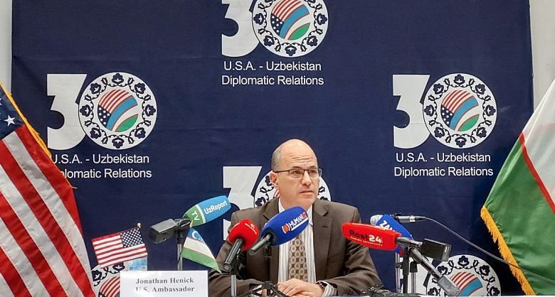 Американский посол «оценил» демократичность Узбекистана