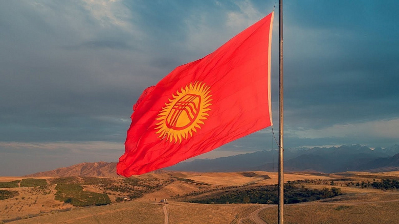 В Киргизии хотят поменять государственный флаг