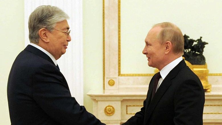 Путин и Токаев обсудили по телефону торгово-экономическое сотрудничество