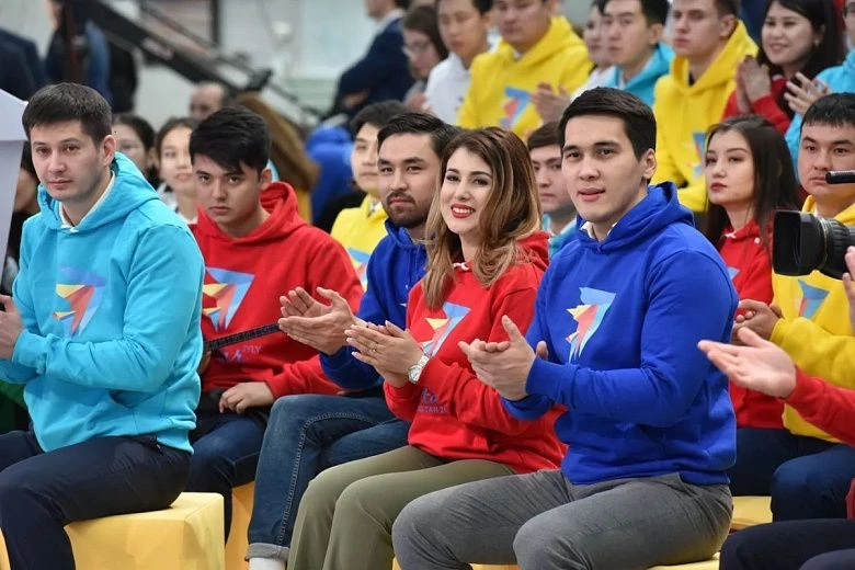 В Казахстане решают, что делать с молодежью