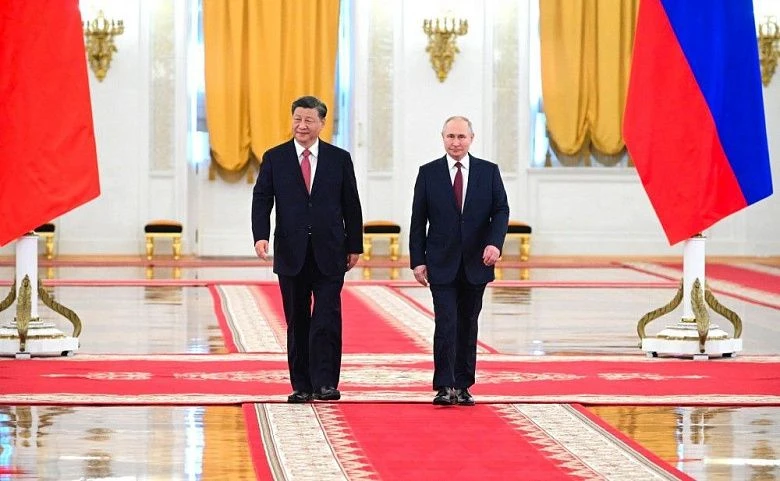 Встреча Путина и Си напугала США: обзор кыргызоязычных СМИ за неделю