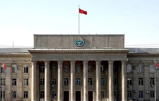 Кадровые перестановки в Киргизии: работают ли в стране социальные лифты?