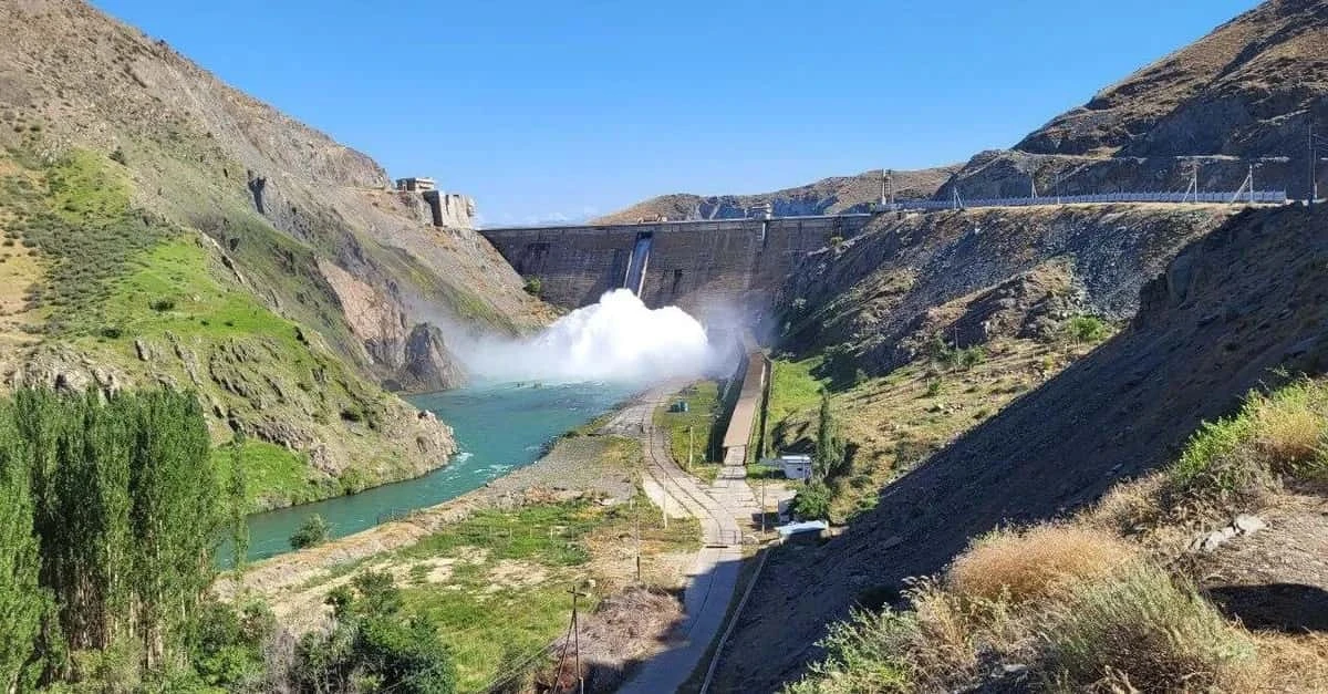 Казахстан Алматы водохранилище