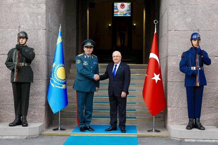 Казахстан и Турция подписали план военного сотрудничества на 2024 год